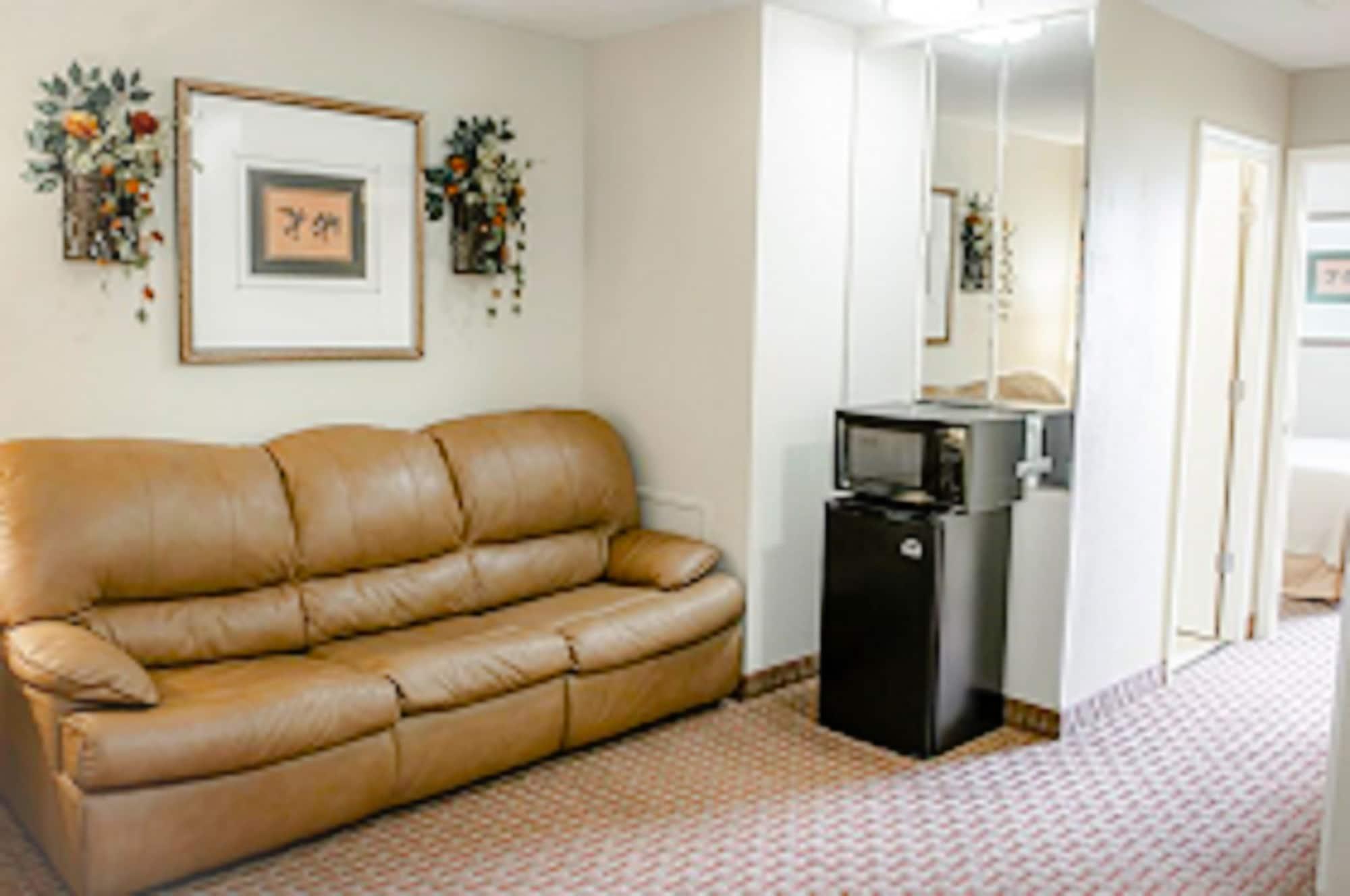 Quality Inn & Suites Greenfield I-70 Buitenkant foto