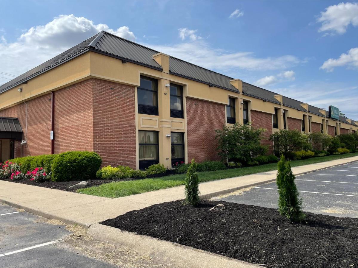 Quality Inn & Suites Greenfield I-70 Buitenkant foto